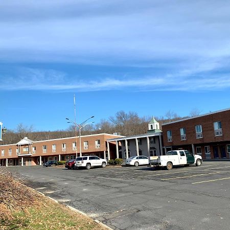 West Nyack Tappan Zee Hotel المظهر الخارجي الصورة
