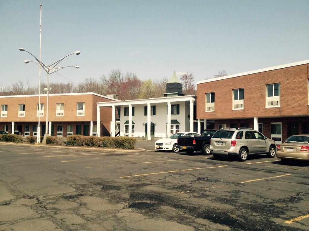 West Nyack Tappan Zee Hotel المظهر الخارجي الصورة