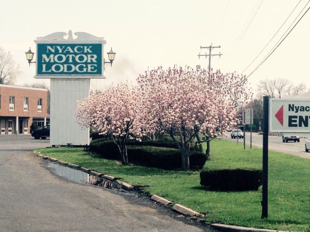West Nyack Tappan Zee Hotel المظهر الخارجي الصورة