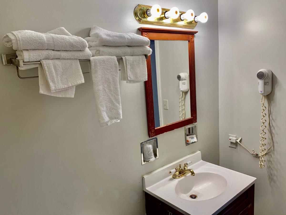 West Nyack Tappan Zee Hotel المظهر الخارجي الصورة